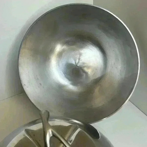 Gorgeous midcentury cast aluminum  apple ice bucket - Picture 7 of 9